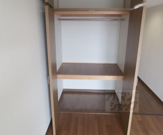 【ＫＩＮＤ（ＥＮ）Ⅲ　南館】間取