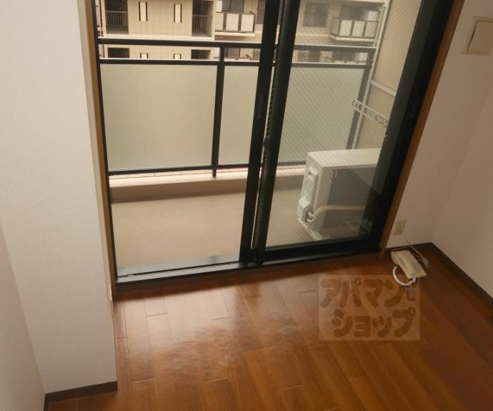 【ＫＩＮＤ（ＥＮ）Ⅲ　南館】間取