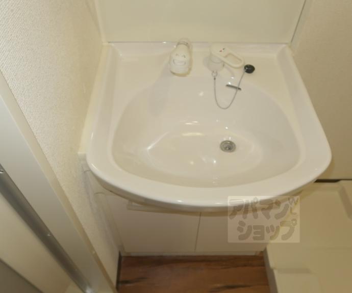 【ＫＩＮＤ（ＥＮ）Ⅲ　南館】間取