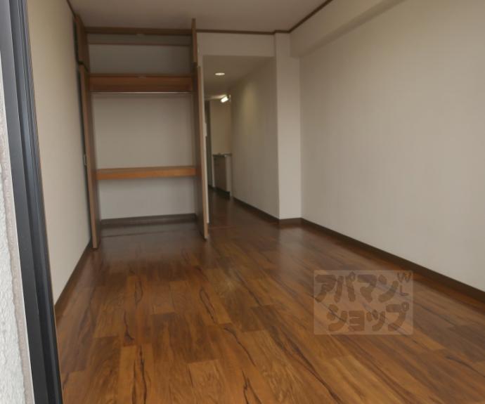 【ＫＩＮＤ（ＥＮ）Ⅲ　南館】間取