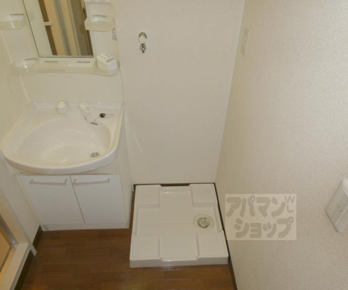 【ＫＩＮＤ（ＥＮ）Ⅲ　南館】間取