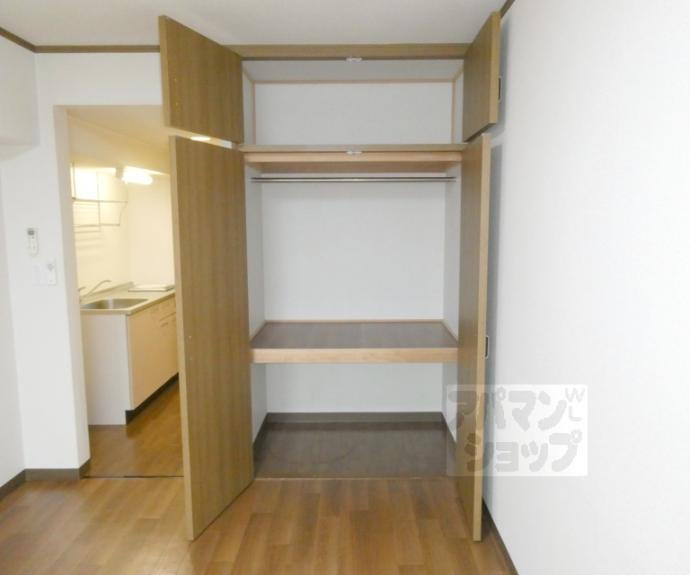 【ＫＩＮＤ（ＥＮ）Ⅲ　南館】間取