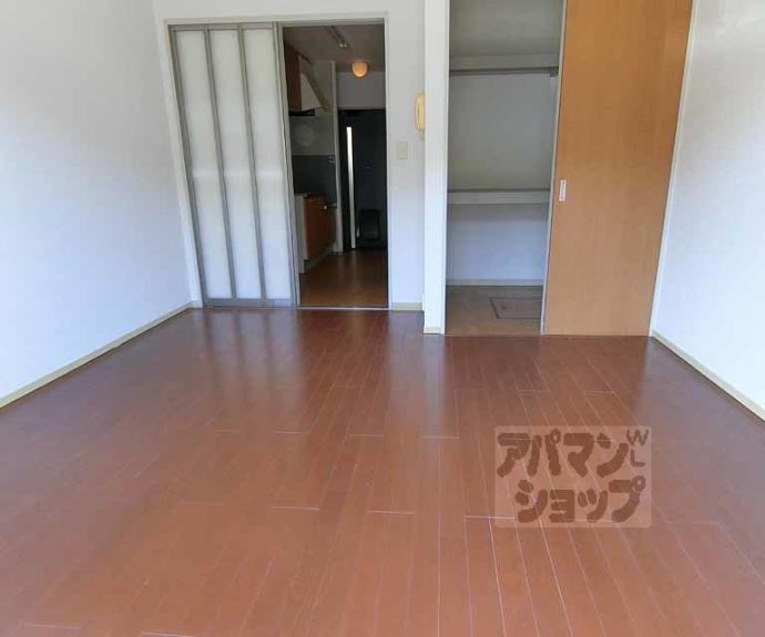 【ヴィヴィセレサ壱番館】間取