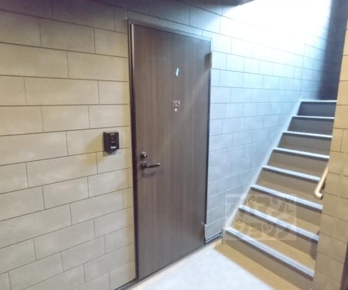 【ＷＥＳＴ　ＨＩＬＬＳ　東野】間取