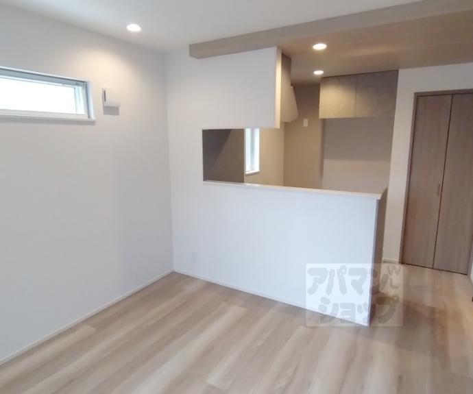 【ＷＥＳＴ　ＨＩＬＬＳ　東野】間取