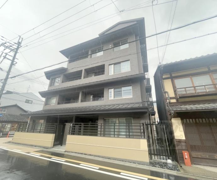 【パラドール京都御所北室町邸】間取