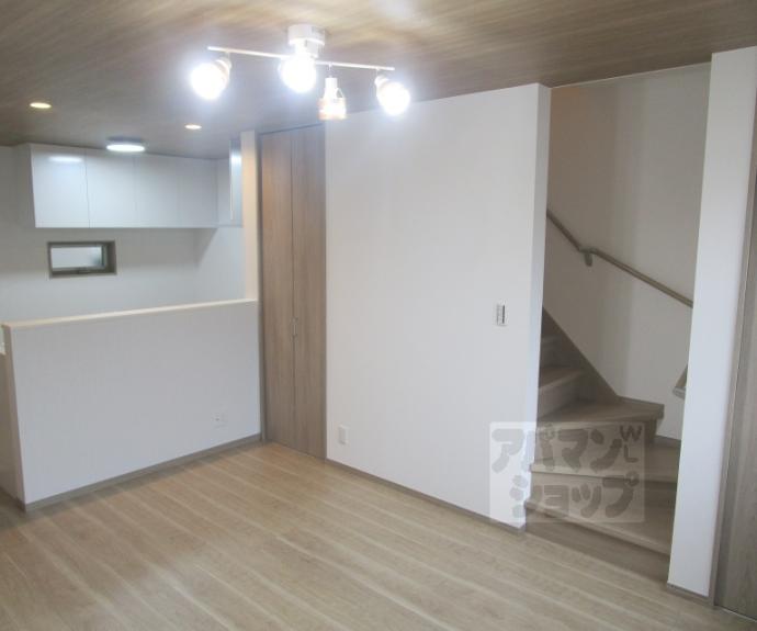 【北区新御霊口町貸家】間取