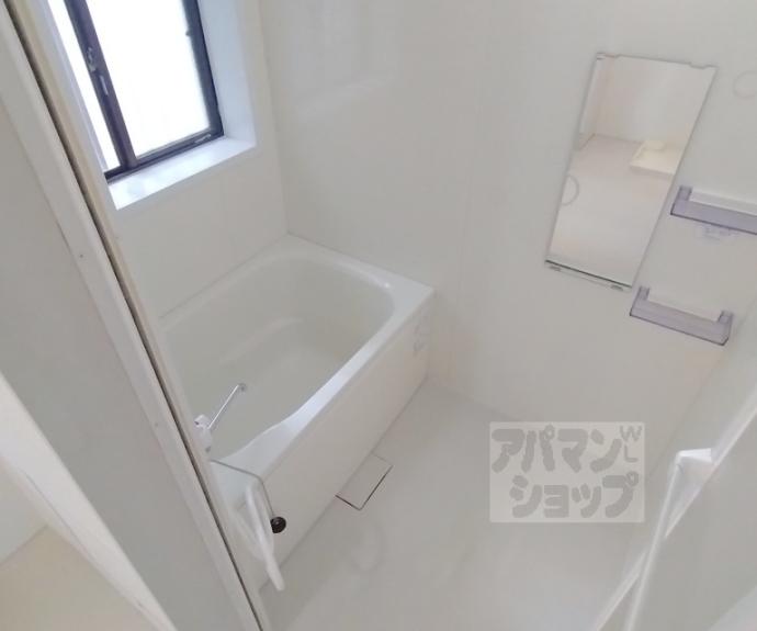 【厨子奥長通貸家】