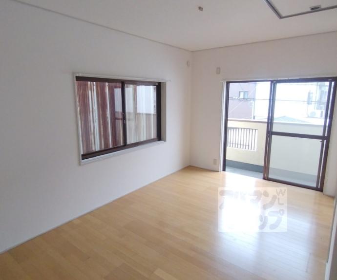 【厨子奥長通貸家】