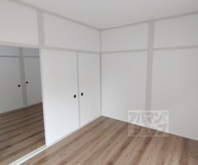 【厨子奥長通貸家】