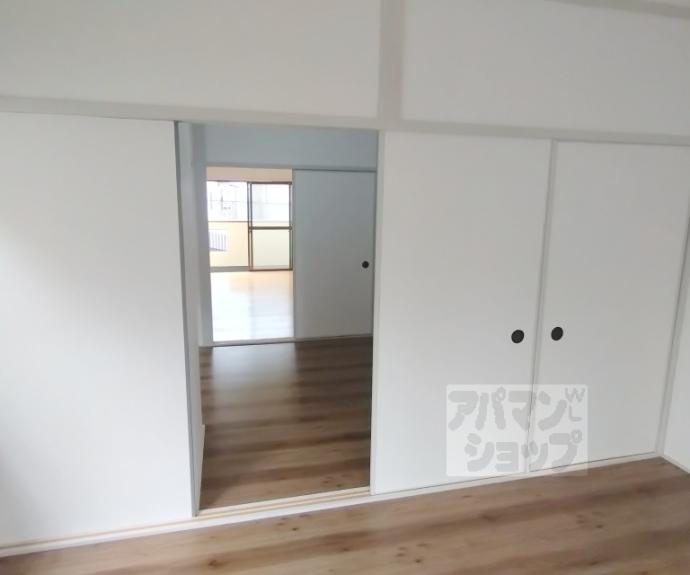 【厨子奥長通貸家】