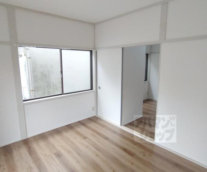 【厨子奥長通貸家】