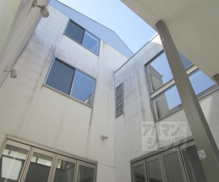 松ケ崎修理式町１６－２戸建て