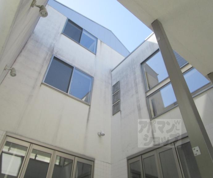 【松ケ崎修理式町１６－２戸建て】間取