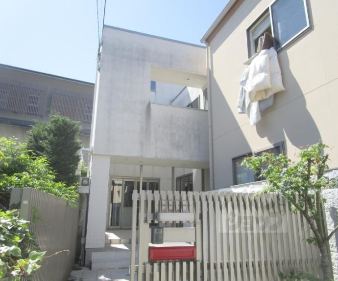 【松ケ崎修理式町１６－２戸建て】間取