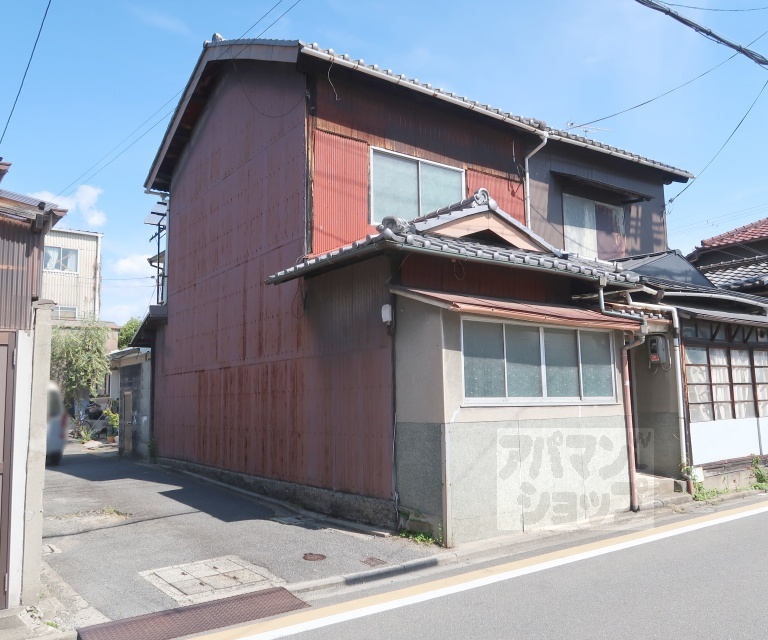 南区唐橋花園町３７貸家