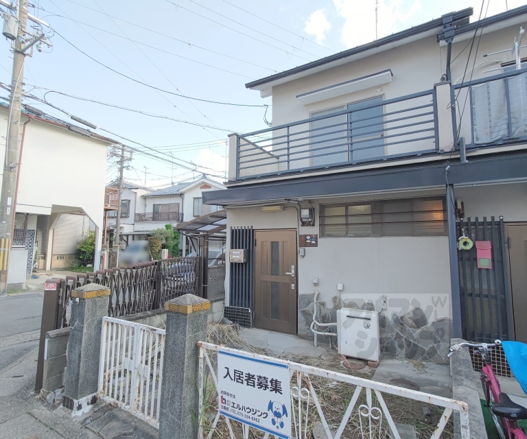 梅津罧原町貸家　東から１軒目