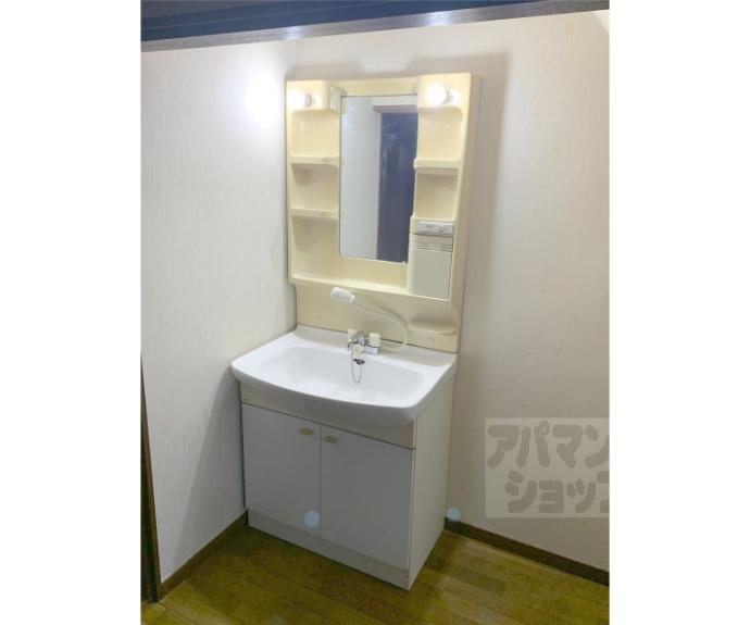 【梅津罧原町貸家　東から１軒目】