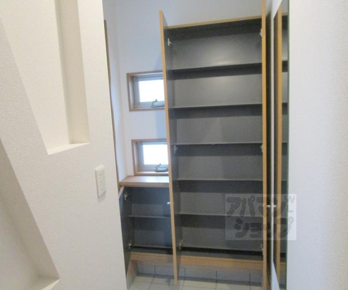 【小山西大野町７０－２貸家】