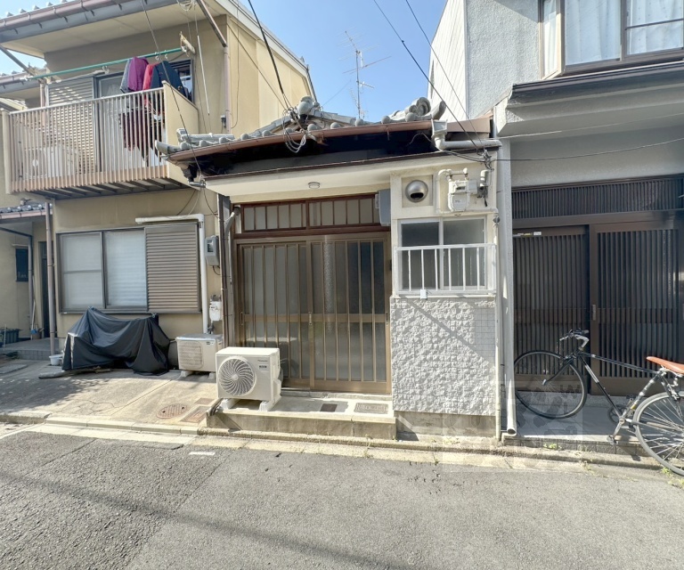 壬生森町５１－２２貸家