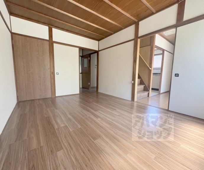 【西京極南方町３３貸家Ｅａｓｔ】間取