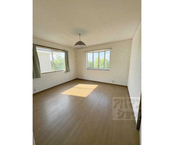 【宇治市開町３１－１２戸建】間取