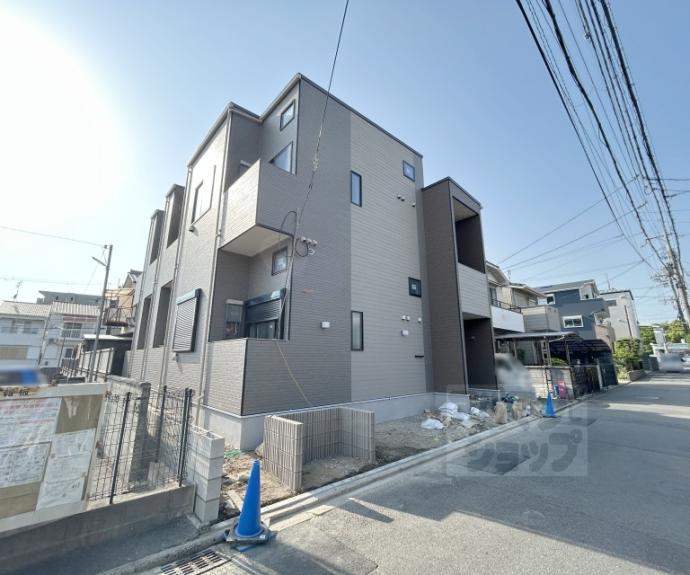 【ハーモニーテラス深草佐野屋敷町】間取