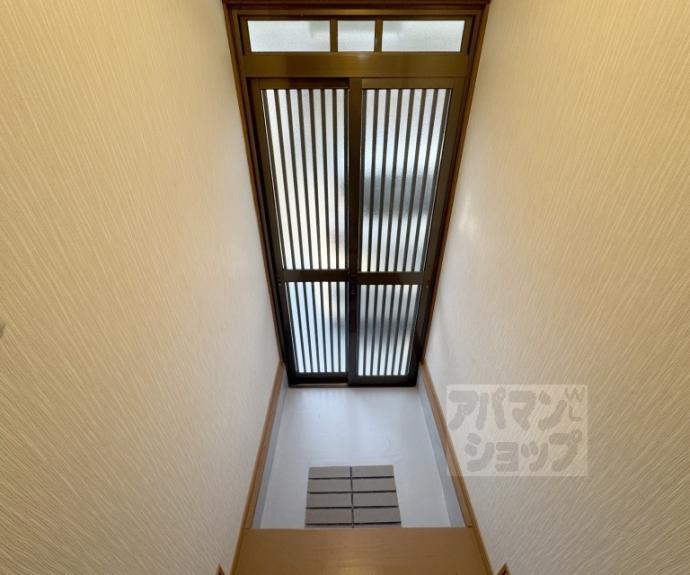 【イースト醍醐南里　十三番館】間取