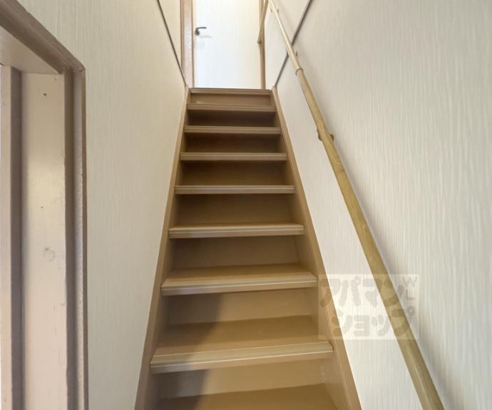 【イースト醍醐南里　十三番館】間取