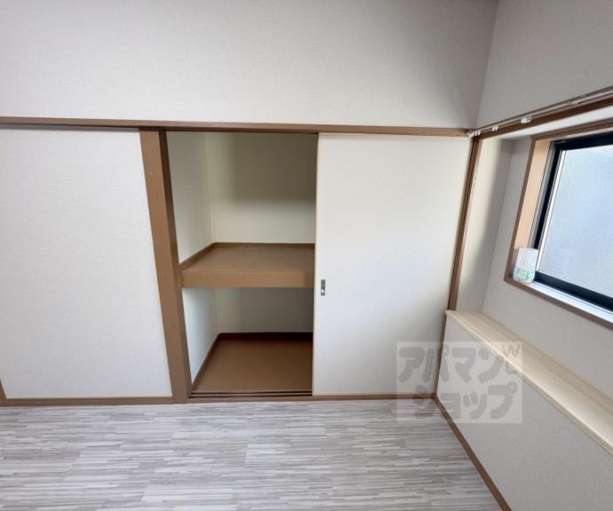 【イースト醍醐南里　十三番館】間取