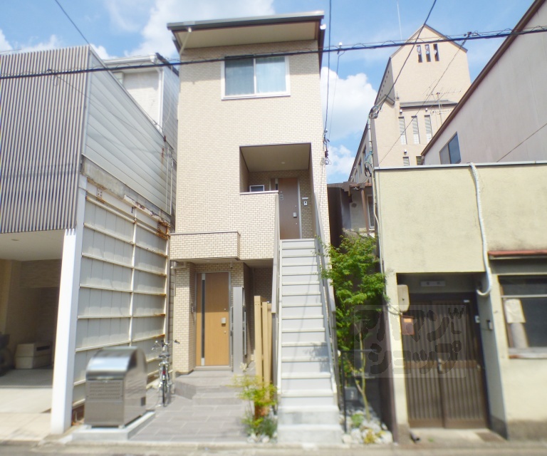 サンライズ神宮丸太町