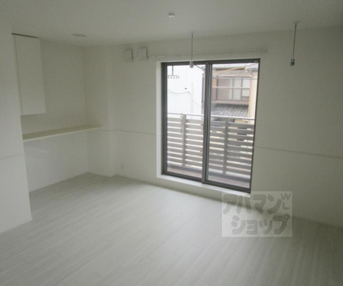 【HEBEL MAISON 紫野】間取