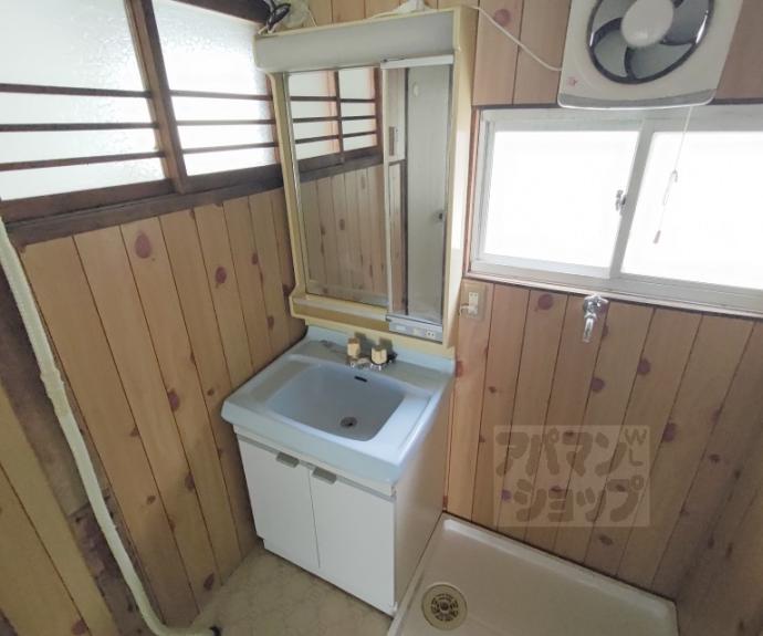 【嵯峨野清水町８－６３貸家】間取