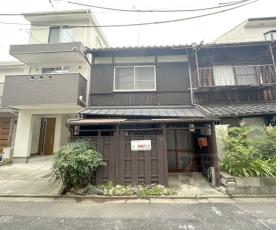 中京区壬生花井町貸家（京町屋認定）：
