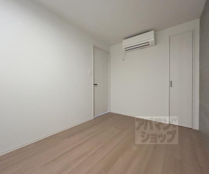【カーサ壬生寺道】間取