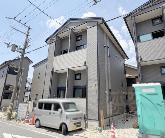 【ハーモニーテラス深草東伊達町Ⅱ】間取