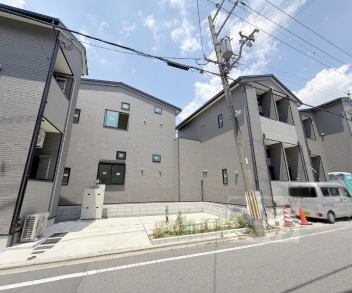 【ハーモニーテラス深草東伊達町Ⅱ】間取