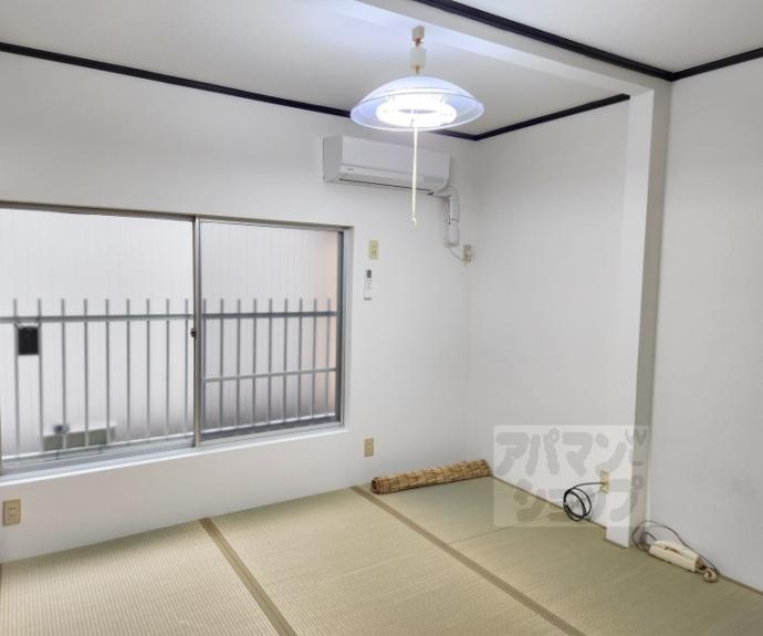 【藪之内町８２－１３貸家】間取