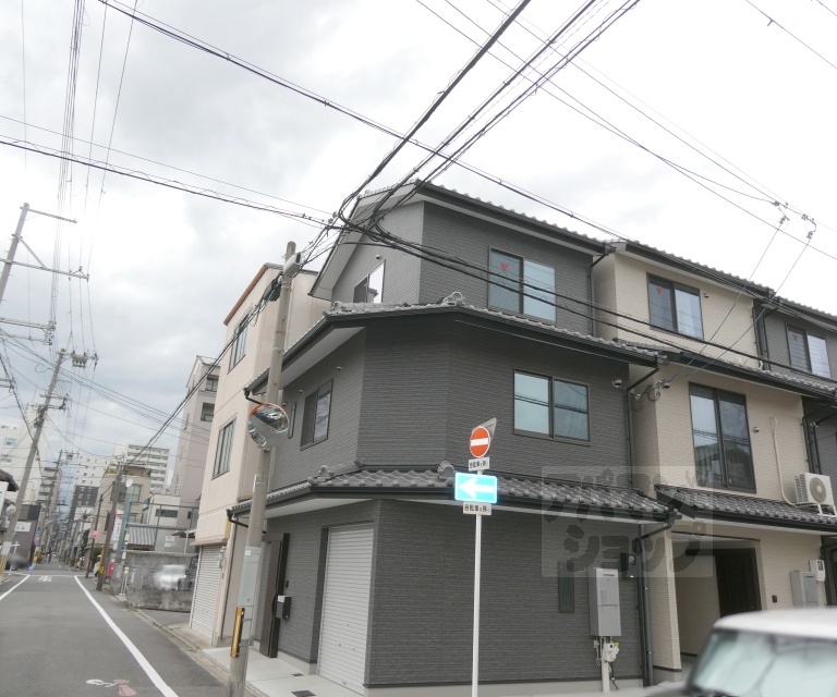 ヌヴェールハウス西棟