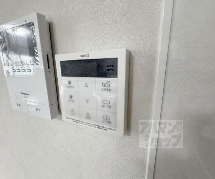 【深草中ノ島町３３－５８貸家】間取