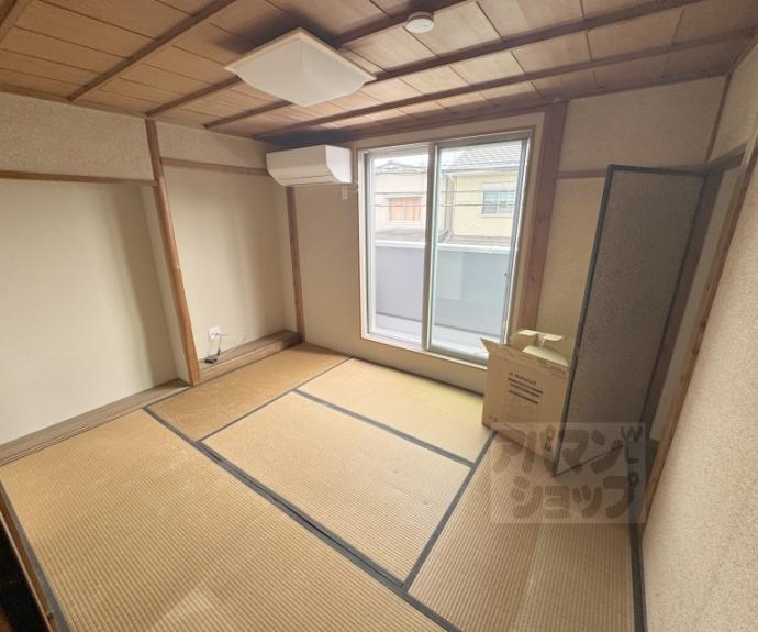【深草中ノ島町33-58貸家】間取