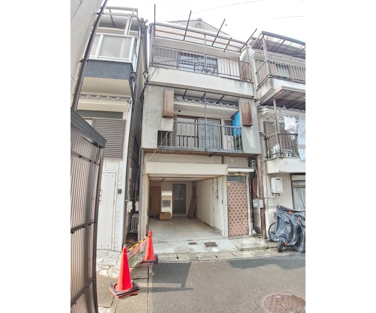 伏見区淀際目町５９６－３０貸家