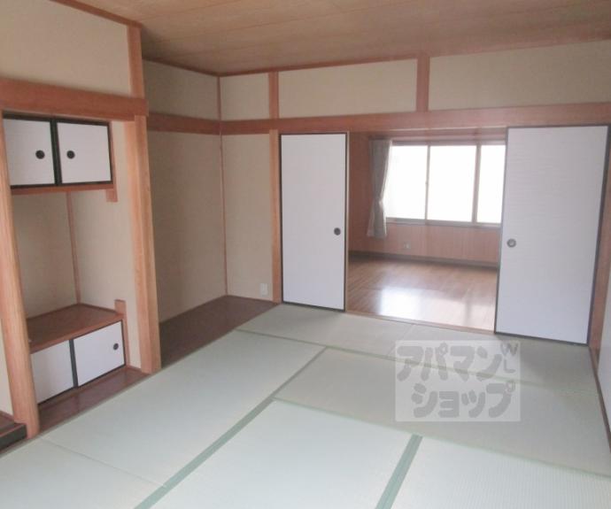 【衣笠総門町25-4貸家】