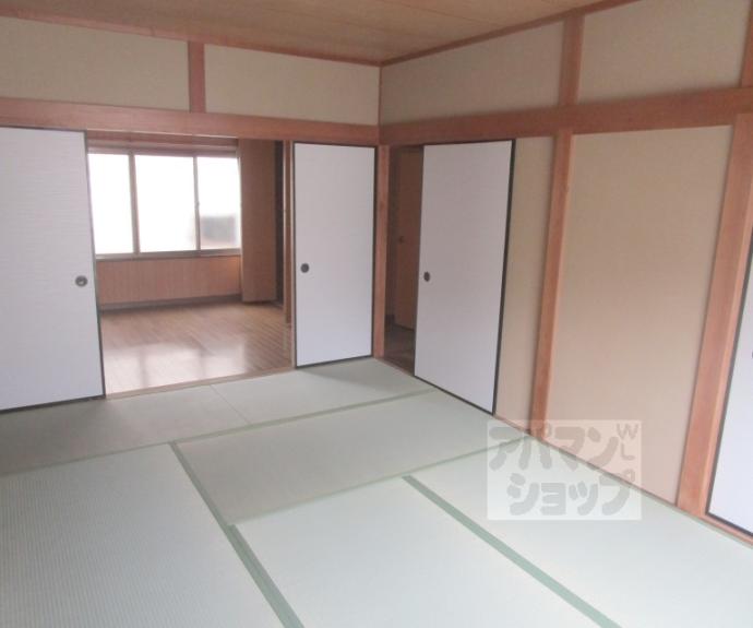 【衣笠総門町25-4貸家】
