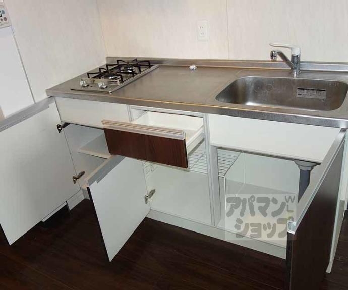 【ＤｅａｒＣｏｕｒｔ野里】間取