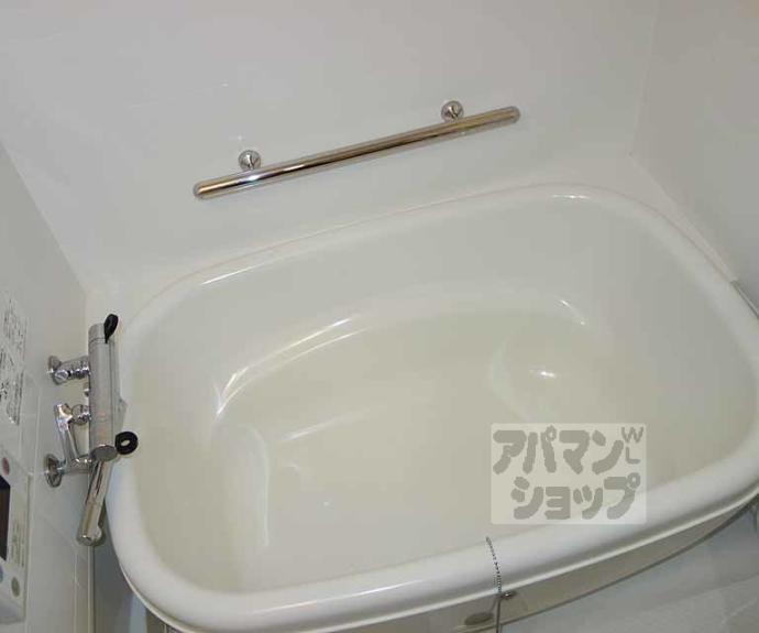 【ＤｅａｒＣｏｕｒｔ野里】間取