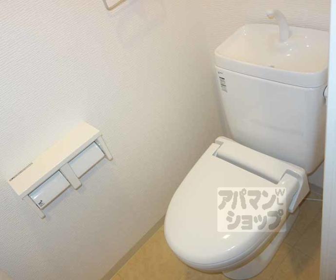 【ＤｅａｒＣｏｕｒｔ野里】間取