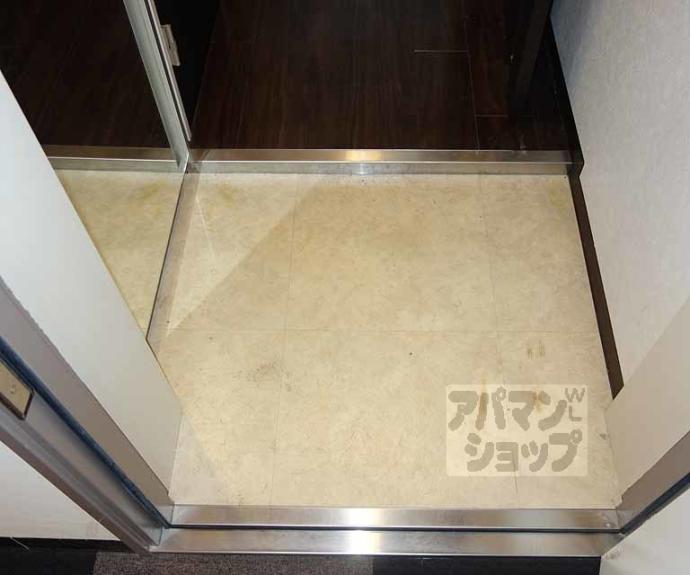 【ＤｅａｒＣｏｕｒｔ野里】間取