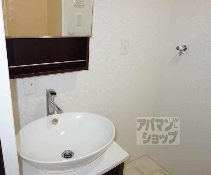 【ＤｅａｒＣｏｕｒｔ野里】間取