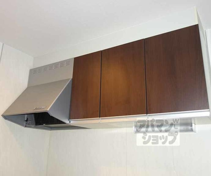 【ＤｅａｒＣｏｕｒｔ野里】間取